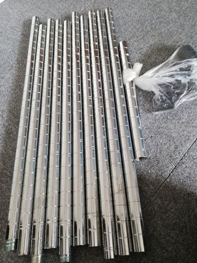 スチールラックの棒他あり　¥2800→　¥2000
