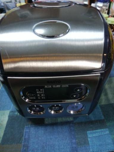 炊飯器　三洋ECJ-MS30　3,5合タイプ
