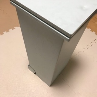 【お譲り先決定】クードスクエア プッシュペール ゴミ箱