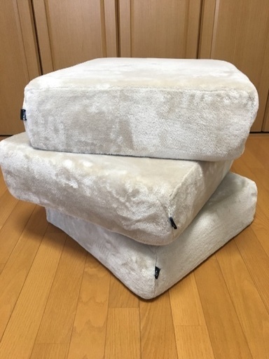最終値下げ価格 低反発クッション  3個セット