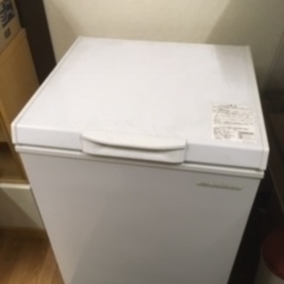 冷凍庫うりたいです。