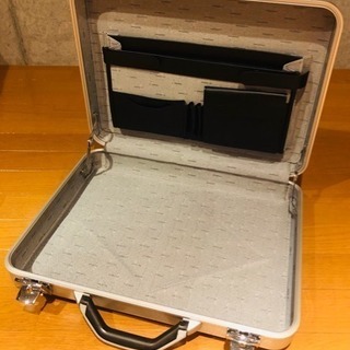 アタッシュケースの画像