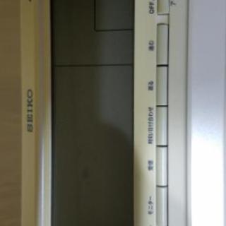 新しい置時計を購入したので、何方か使用して頂けませんか。の画像