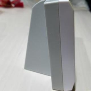 新しい置時計を購入したので、何方か使用して頂けませんか。の画像