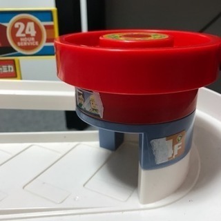 トミカ スーパーオートトミカビル トミカ付きの画像