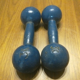 鉄アレイ　ダイエット　筋力　トレーニング　