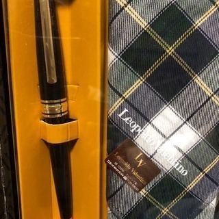 値下げ、新品、ハンカチ、ボールペンセットの画像