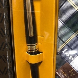値下げ、新品、ハンカチ、ボールペンセットの画像