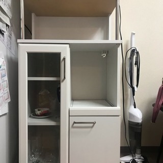 キッチンキャビネット