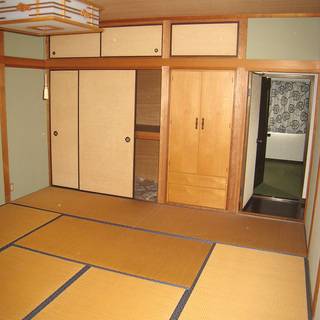 板野郡北島町高房字勝瑞境（４ＬＤＫ） − 徳島県