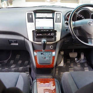 トヨタ ハリアー ２４０Ｇ ブラック FF車　自社ローン専門【くるまのミツクニ湘南店】の画像