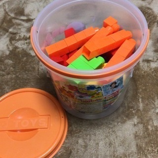 大きなブロックセット  86ピースありますの画像