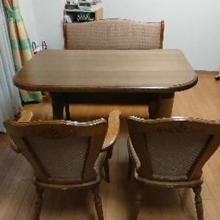 ダイニング４点セット差し上げます