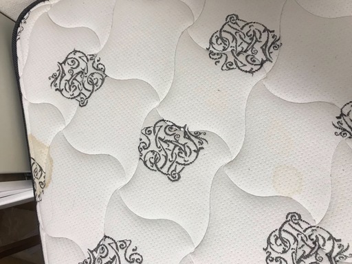 ダブルベッド