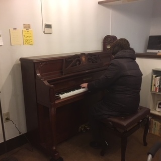 この道50年のプロ講師！未経験からショパンまでを楽しむ本屋のピアノ教室の画像