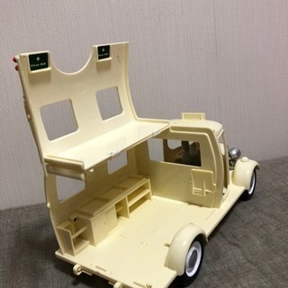 シルバニアファミリー 救急車の画像