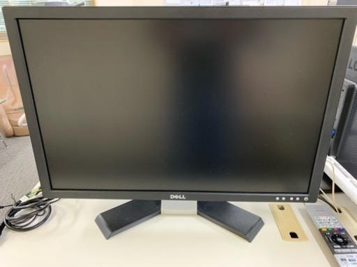 24インチPCモニター
