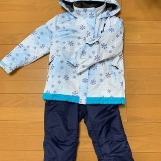 130 女の子用スキーウェア
