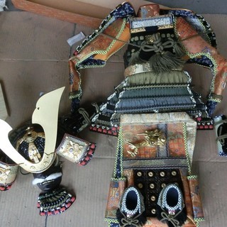 ◆お引取り限定/三重県◆ 中古   5月人形　兜飾り　