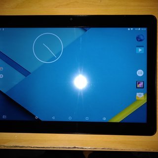 （※交渉中）１０インチタブレット