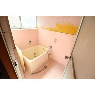 春日井市　☆連棟長屋の戸建物件！　設備は古いですが気にしない方にオススメ◎　ペット・事務所・高齢者・生活保護可能☆ - 不動産