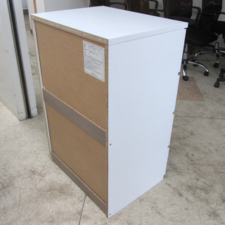 ニトリ チェスト リモック 4段チェスト リビングチェスト 高さ90cm ホワイト 軽量設計の画像