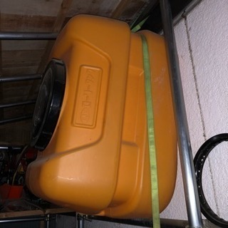 水タンク 200リッター