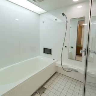 １Ｒなのに８０㎡越え！？☆ﾊﾄｻﾎﾟは来店不要☆　ペット飼育可能...