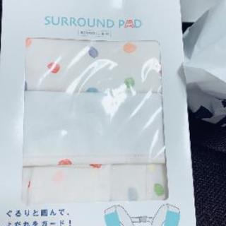 大人気！エルゴの抱っこひも、よだれかけセットの画像