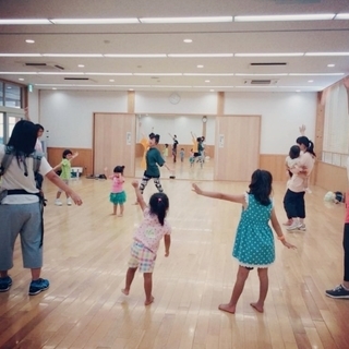 親子ダンス～お子さんと一緒に楽しめるダンスレッスン～