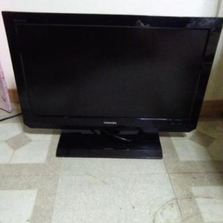 東芝REGZA　22インチ液晶　型式22B3　11年リモコンあり