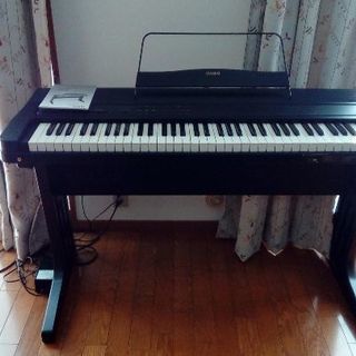電子ピアノもらって下さい