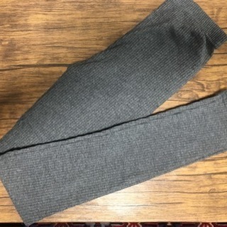 新品未使用 ダークグレーリブレギンス