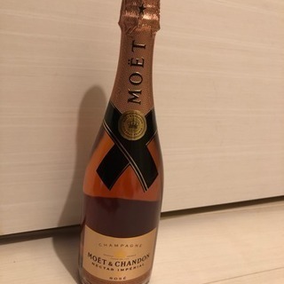 【モエ】シャンパン差し上げます！！