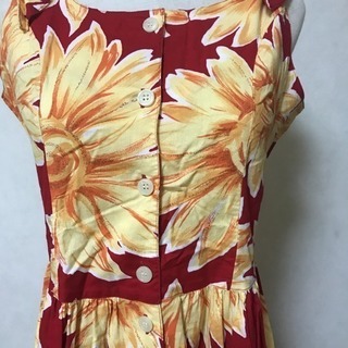 花柄ワンピースの画像