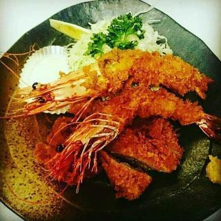 大宮市場前豚珍館