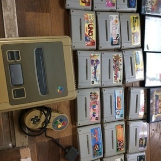 懐かしいゲームたくさん！スーファミ本体、ソフトとPS2 のソフト！