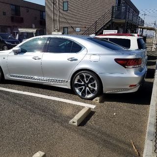 レクサスLS460 Fスポーツ　走行１万　車検32年11月　TRDエアロマフラーの画像