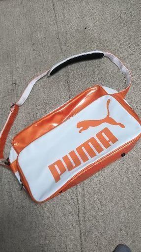 PUMA ショルダーバッグ
