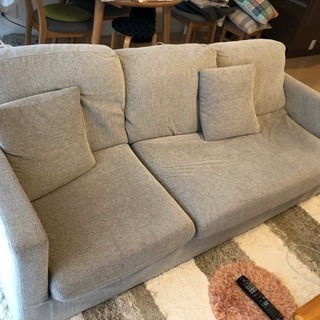 3人がけソファ、オットマンの画像