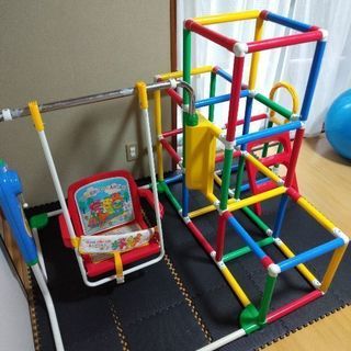 急募　ブランコ付ジャングルジム