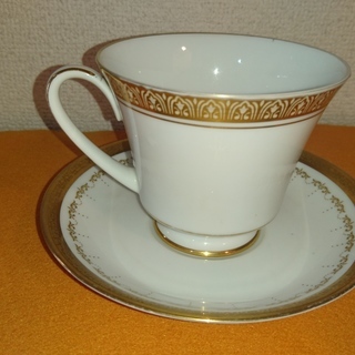 ノリタケコーヒーカップ　ＴＩＡＲＡ