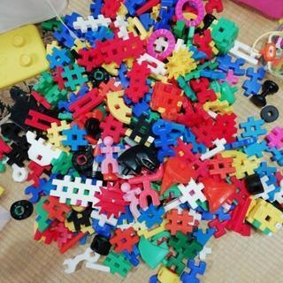 学研　ブロック　オモチャ　大量の画像