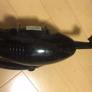 ハンド掃除機（携帯用掃除機）
