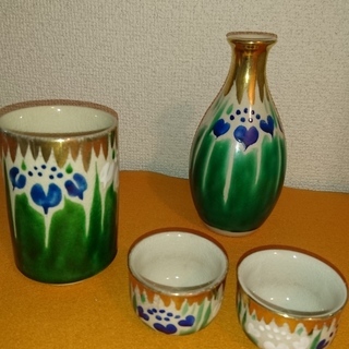 九谷焼き　トックリ・オチョコ　湯のみ　菖蒲絵