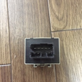 ハイフラ防止ウィンカーリレー 8ピン トヨタ、ダイハツなどの画像