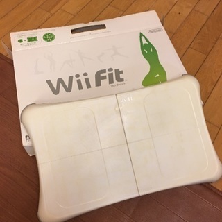 Wii本体と周辺機器の画像