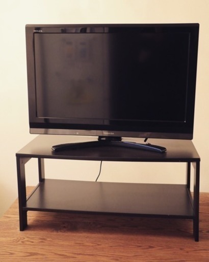 【値下げ】TOSHIBA 液晶テレビ 32インチ リモコン、台付き