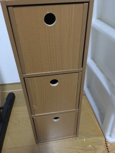 3段CDBOX売ります(CD入れ四個つき)