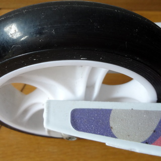 アヴィーゴ　145mm　ビッグウイールスクーター　（ピンク）の画像